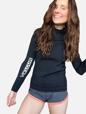 Volcom wetsuit top